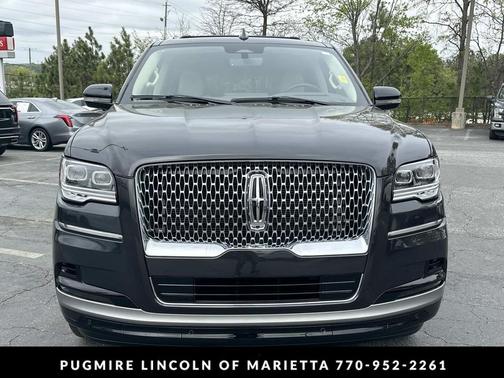 Starlight Gray Premium Colorant 2023 Lincoln Navigator Reserve