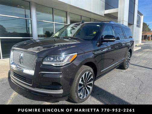 Starlight Gray Premium Colorant 2023 Lincoln Navigator Reserve