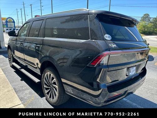 2025 Lincoln Navigator Black Label