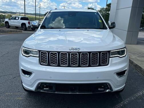 2020 Jeep Grand Cherokee Overland