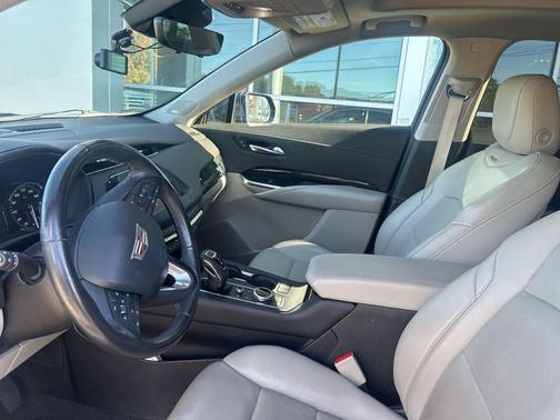 2019 Cadillac XT4 Premium Luxury