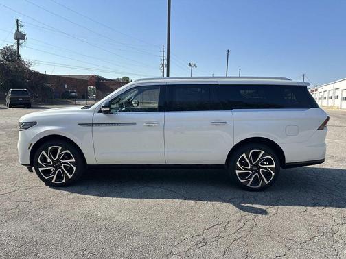 2026 Lincoln Navigator Reserve
