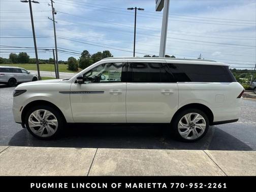 2025 Lincoln Navigator Reserve
