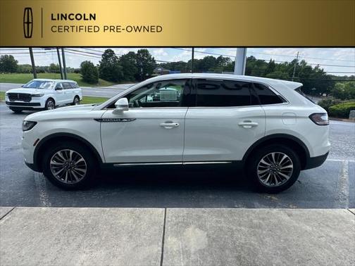 2022 Lincoln Nautilus Standard