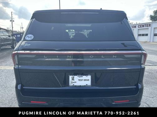 2025 Lincoln Navigator Reserve