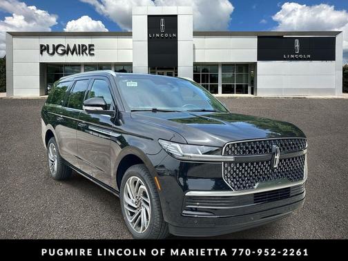 Infinite Black Metallic Clearcoat 2026 Lincoln Navigator Reserve