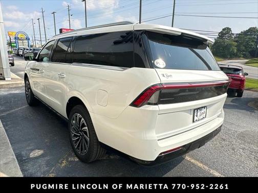 2025 Lincoln Navigator Black Label