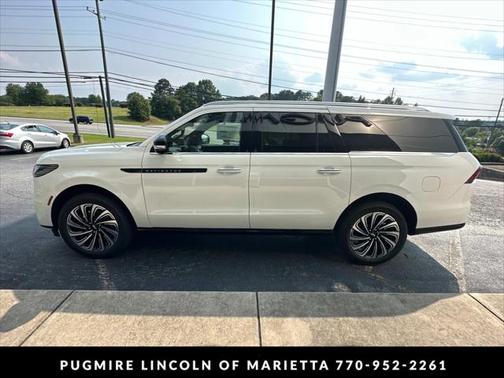 2025 Lincoln Navigator Black Label