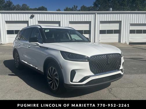 Pristine White Metallic Tri-Coat 2026 Lincoln Aviator Premiere