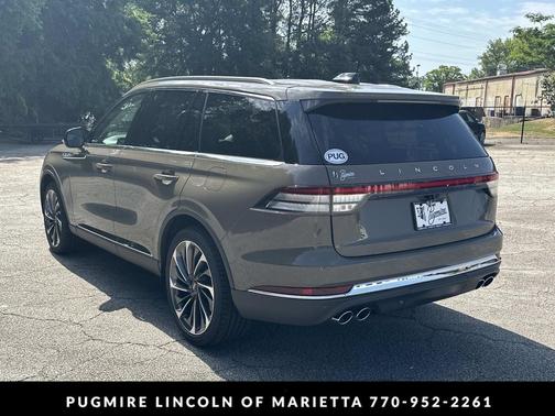 Harbor Gray Clearcoat 2026 Lincoln Aviator Reserve