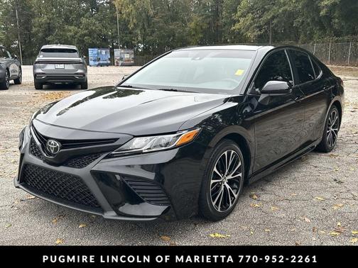 2019 Toyota Camry SE