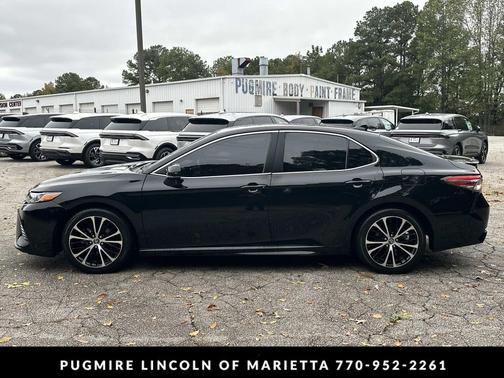 2019 Toyota Camry SE