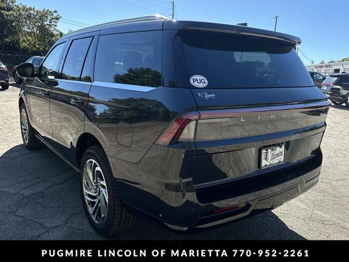 2025 Lincoln Navigator Reserve