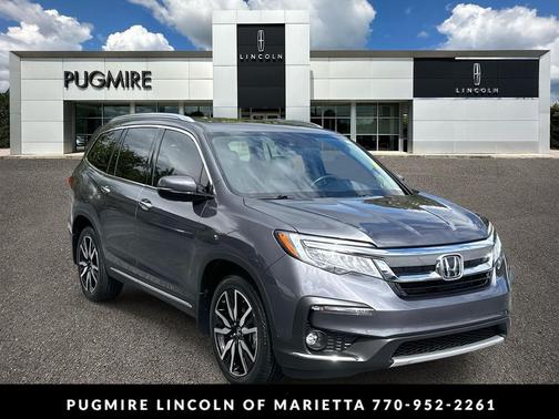 2022 Honda Pilot Touring 8-Passenger