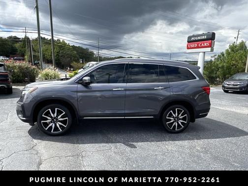 2022 Honda Pilot Touring 8-Passenger