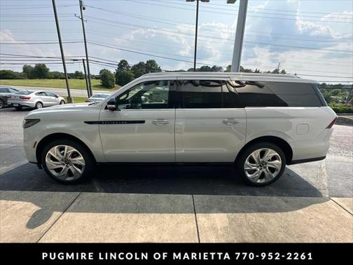 2025 Lincoln Navigator Black Label