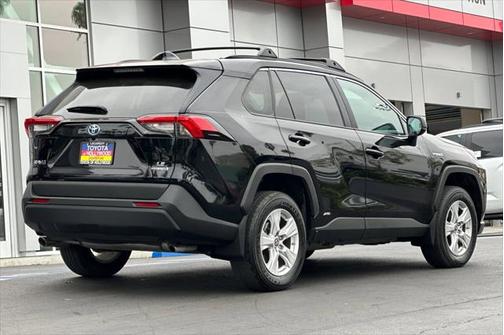 2021 Toyota RAV4 Hybrid LE