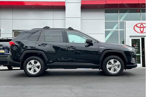 2021 Toyota RAV4 Hybrid LE