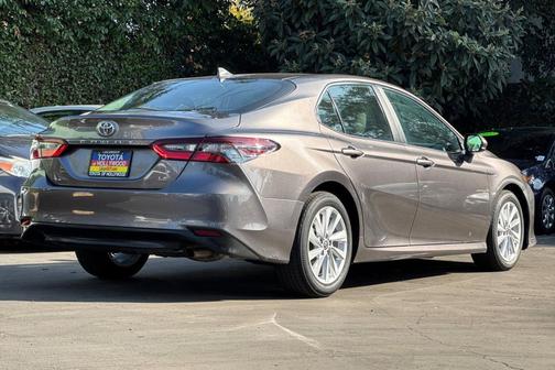 2024 Toyota Camry LE