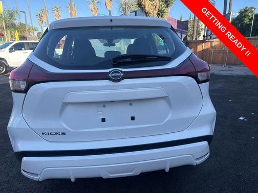 2023 Nissan Kicks S