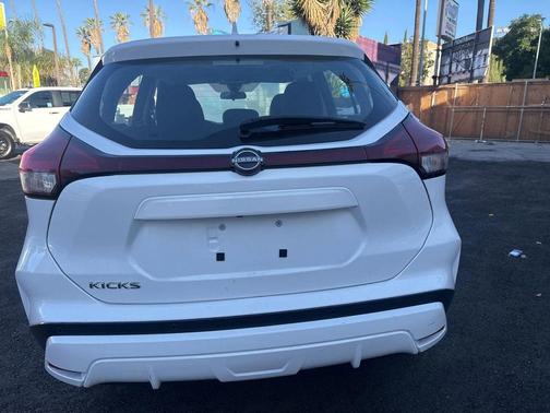2023 Nissan Kicks S