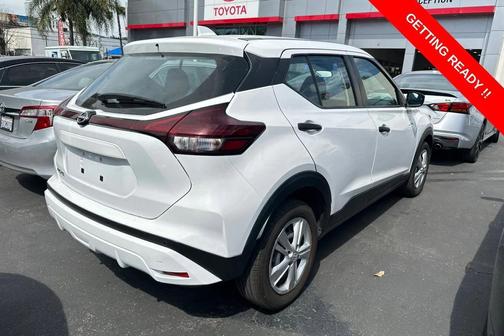 2023 Nissan Kicks S