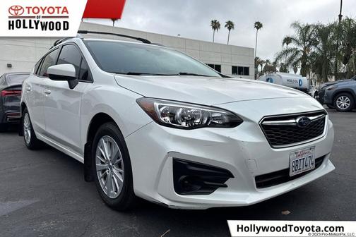 Crystal White Pearl 2017 Subaru Impreza 2.0i Premium