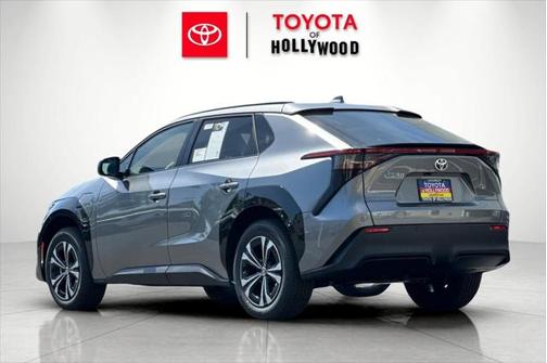 2025 Toyota bZ4X XLE