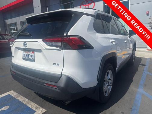 2019 Toyota RAV4 XLE