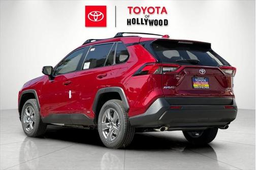 2025 Toyota RAV4 Hybrid XLE