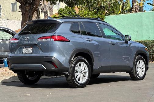 2024 Toyota Corolla Cross LE