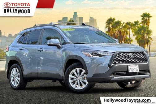 2024 Toyota Corolla Cross LE
