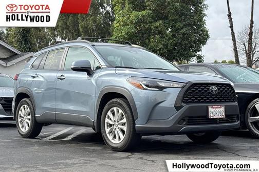 2024 Toyota Corolla Cross LE