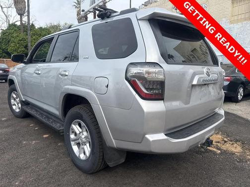 2024 Toyota 4Runner SR5