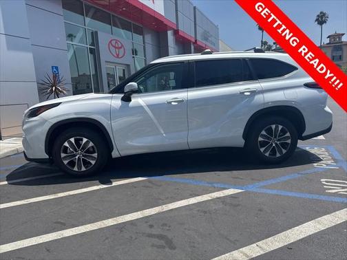 2023 Toyota Highlander XLE