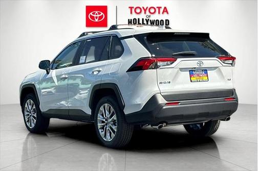 2025 Toyota RAV4 XLE Premium