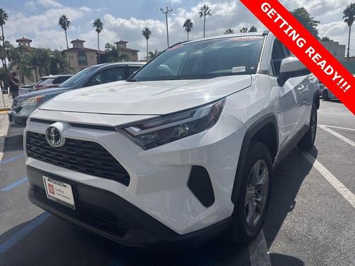 2024 Toyota RAV4 XLE