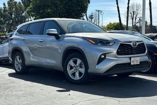 2025 Toyota Highlander LE