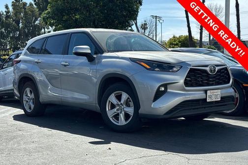 2025 Toyota Highlander LE