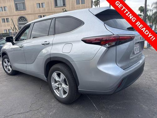 2025 Toyota Highlander LE