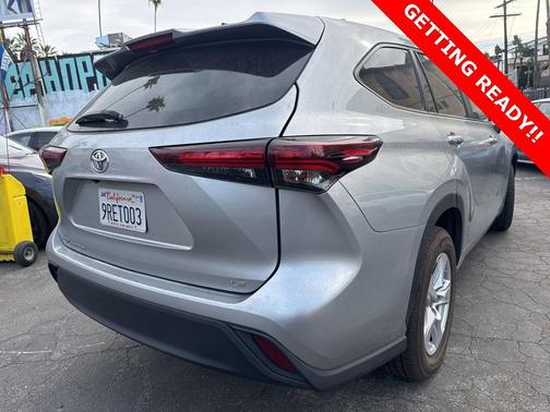 2025 Toyota Highlander LE