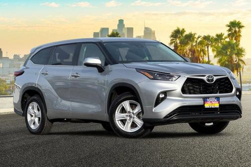 2025 Toyota Highlander LE