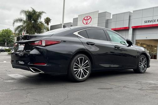 Caviar 2023 Lexus ES 350 Base