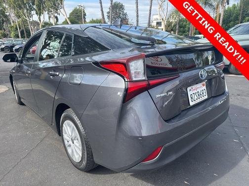 2022 Toyota Prius LE