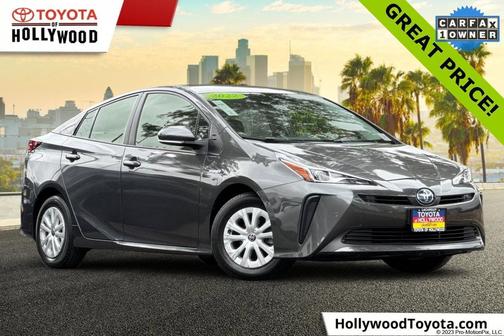 2022 Toyota Prius LE