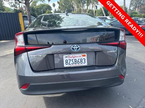 2022 Toyota Prius LE