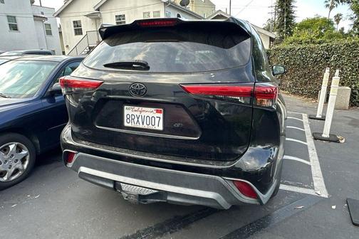 Midnight Black 2020 Toyota Highlander Hybrid XLE