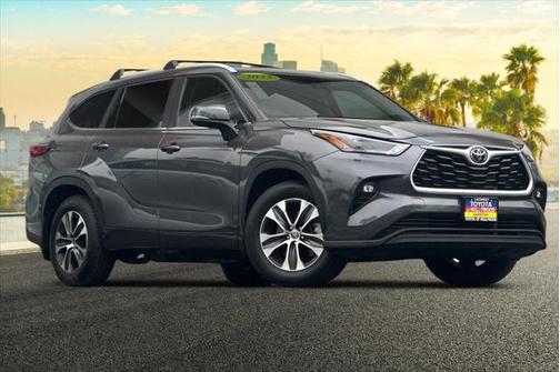 2023 Toyota Highlander L