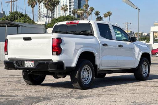 Summit White 2025 Chevrolet Colorado WT