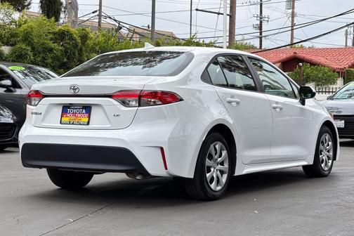 Ice 2025 Toyota Corolla LE